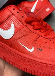 Кроссовки Nike Air Force 1 Low LV8 Utility Red живое фото 3