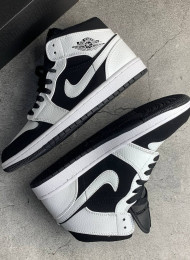 Кроссовки Nike Air Jordan 1 Mid White Tuxedo живое фото 1
